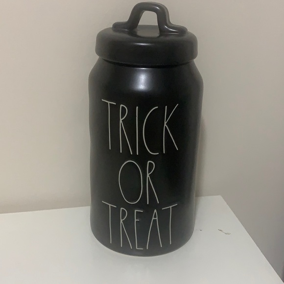 Rae Dunn - Trick or Treat Cannister - NWT - Picture 1 of 3